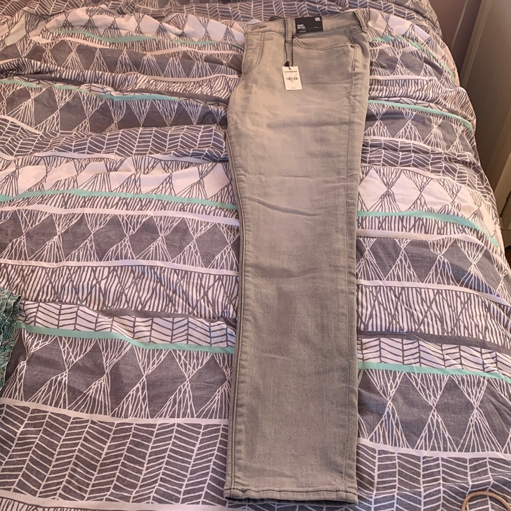 Express Supersoft Midrise Skinny Jean in Grey, 12 Long